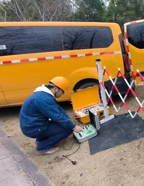 On-Site AC Withstand Voltage Test of a 10kV Cable Using a Mobile Test Vehicle10kV