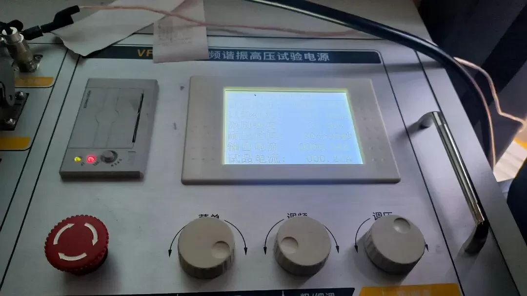 on-site-ac-withstand-voltage-test-of-a-10kv-cable-using-a-mobile-test-vehicle10kv-4.jpg on-site-ac-withstand-voltage-test-of-a-10kv-cable-using-a-mobile-test-vehicle10kv-4.jpg