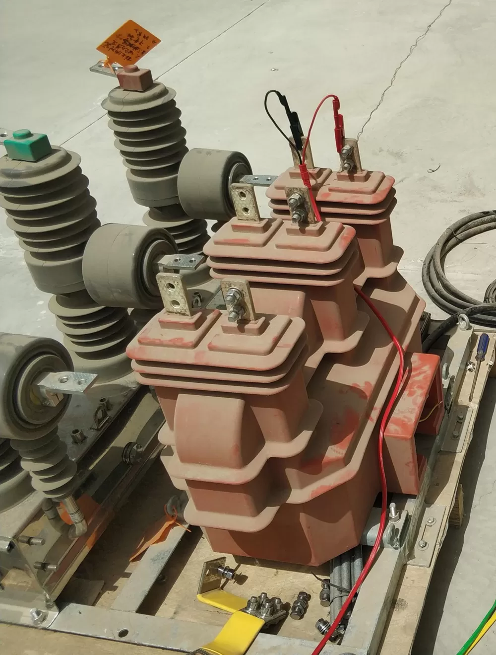 Three-Phase Combinsd Transformers Test Case